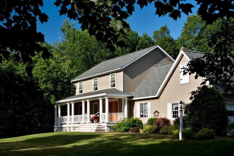 Colonial Revival - Teakwood Builders